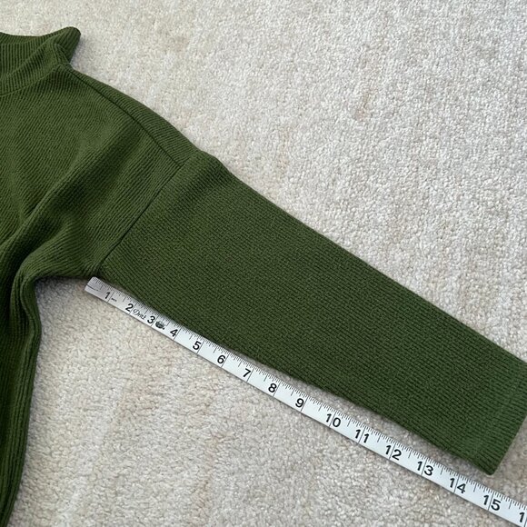By Anthropologie Green Ribbed Knit Top M - Picture 7 of 11